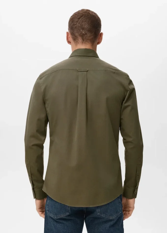 100% bavlna, košile s kapsou a regular fit střihem 100% bavlna, košile s kapsou a regular fit střihem