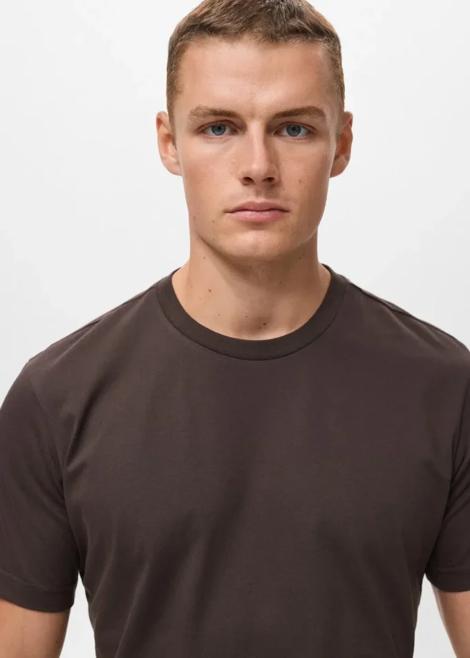 100% bavlna, slim fit tričko 100% bavlna, slim fit tričko