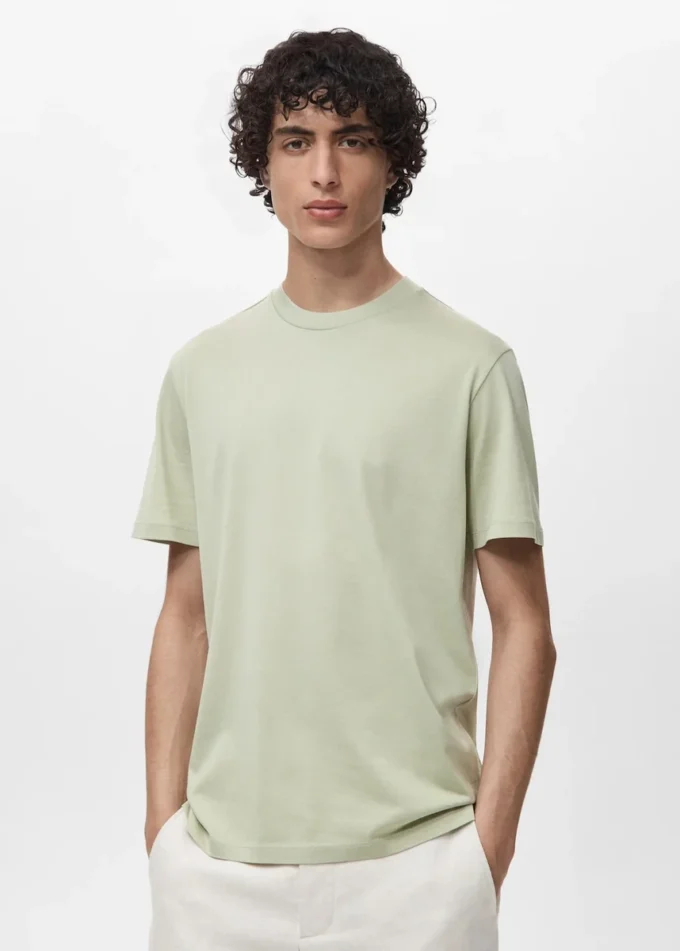 100% bavlněné tričko s pravidelným střihem 100% bavlněné tričko s pravidelným střihem