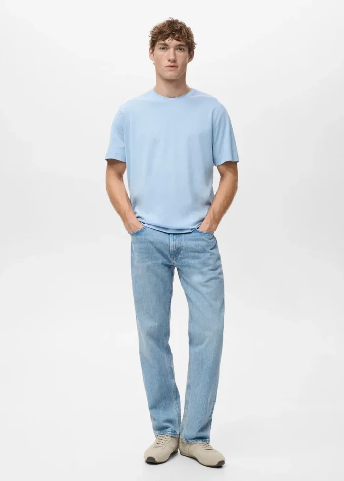 100% bavlněné tričko s pravidelným střihem 100% bavlněné tričko s pravidelným střihem