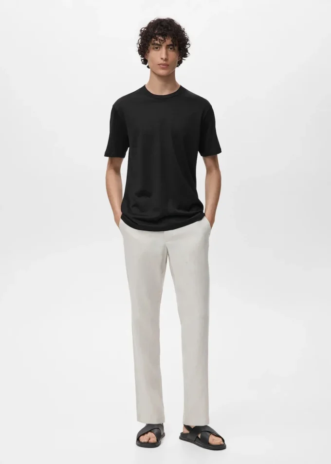 100% bavlněné tričko s pravidelným střihem 100% bavlněné tričko s pravidelným střihem