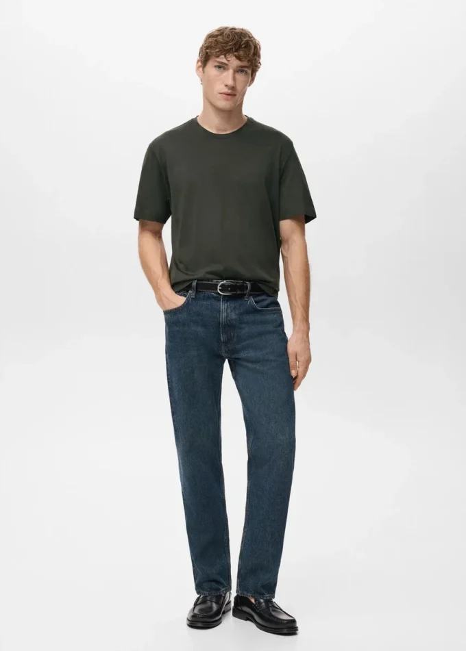 100% bavlněné tričko s pravidelným střihem 100% bavlněné tričko s pravidelným střihem