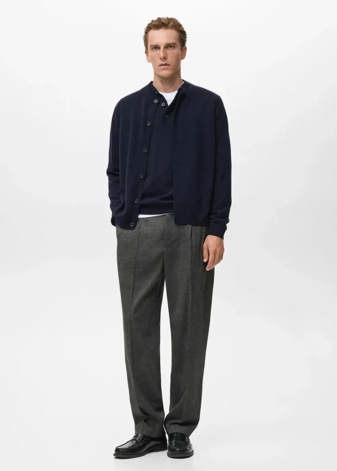 100% extra jemný vlněný svetr s knoflíky 100% extra jemný vlněný svetr s knoflíky