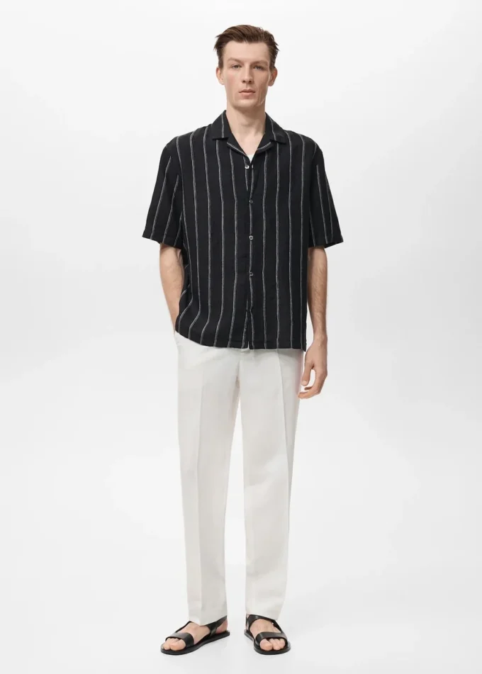 100% lněná košile s krátkými rukávy a pruhovaným vzorem 100% lněná košile s krátkými rukávy a pruhovaným vzorem
