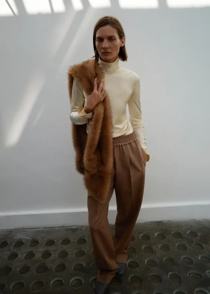 100% vlněné kalhoty s elastickým pasem 100% vlněné kalhoty s elastickým pasem