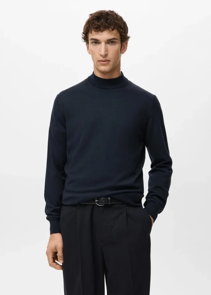 100% vlněný svetr s rolákem 100% vlněný svetr s rolákem