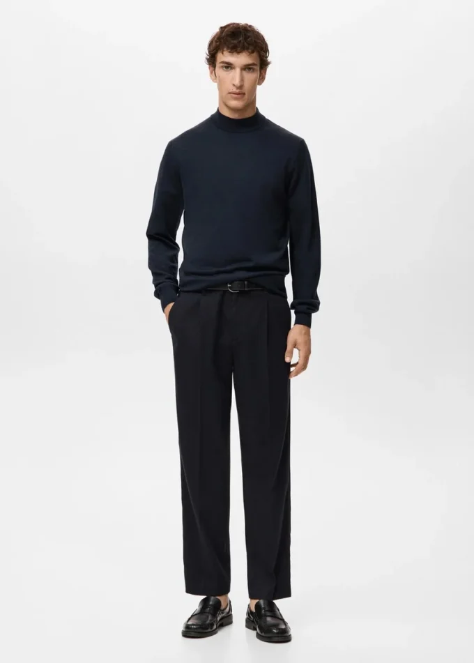 100% vlněný svetr s rolákem 100% vlněný svetr s rolákem