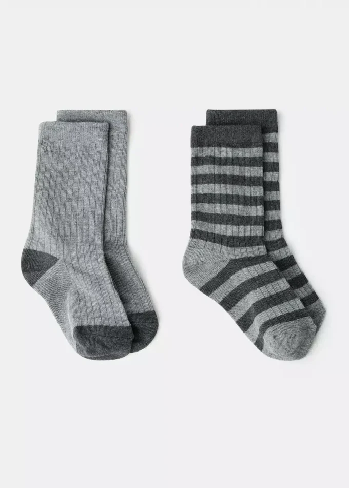 2 páry vzorovaných ponožek 2 páry vzorovaných ponožek