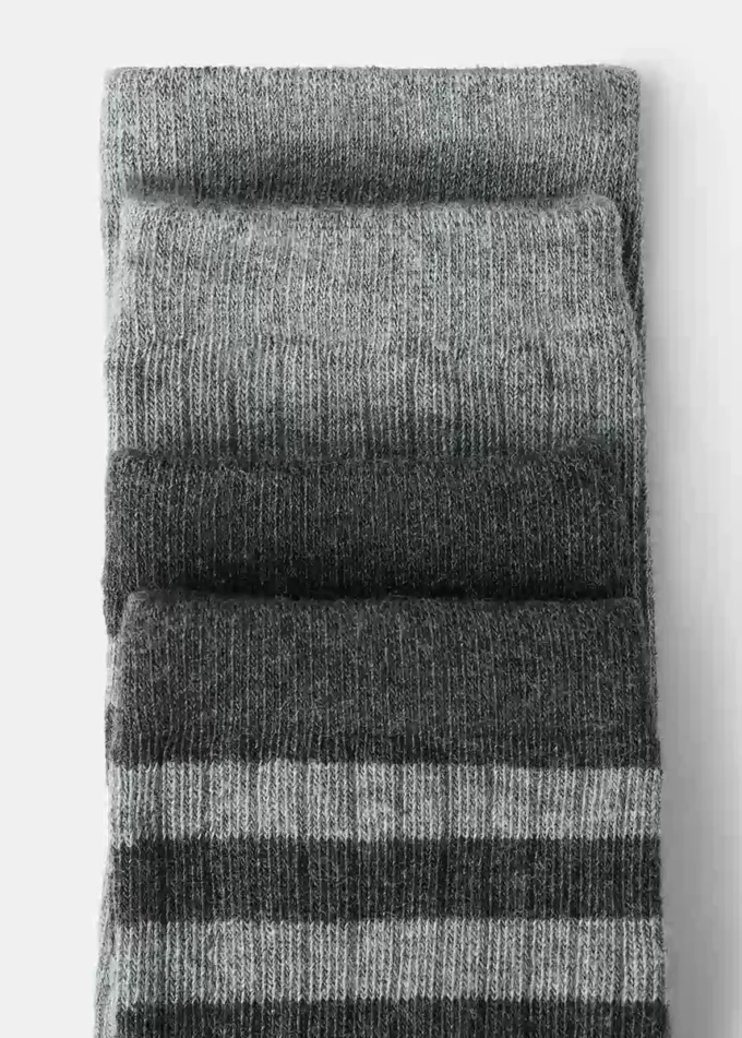 2 páry vzorovaných ponožek 2 páry vzorovaných ponožek