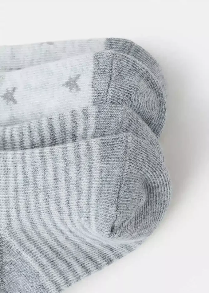 2 páry vzorovaných ponožek 2 páry vzorovaných ponožek