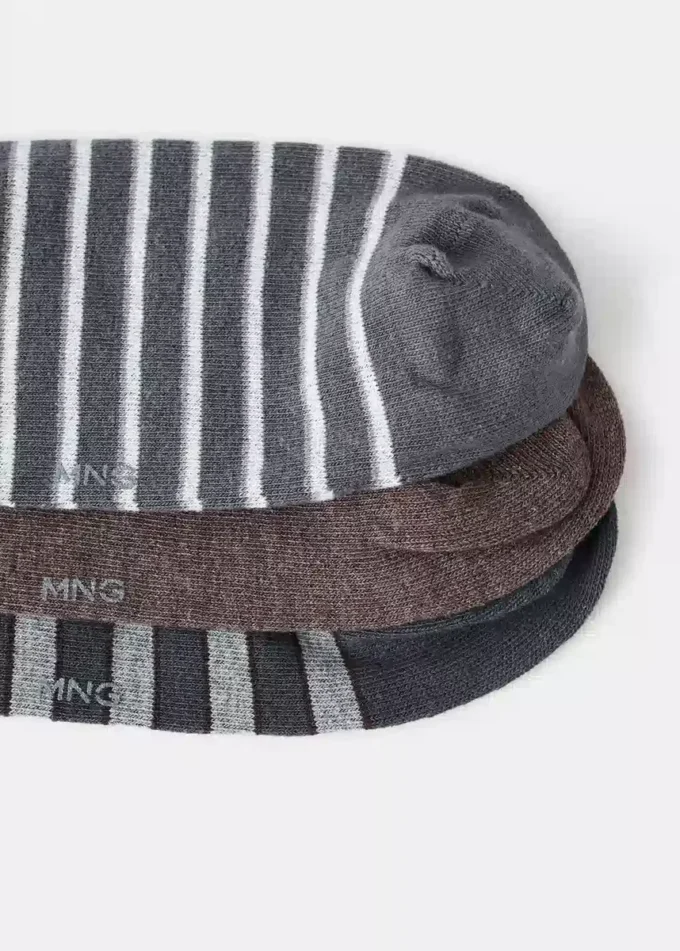 3 balení ponožek v různých provedeních 3 balení ponožek v různých provedeních