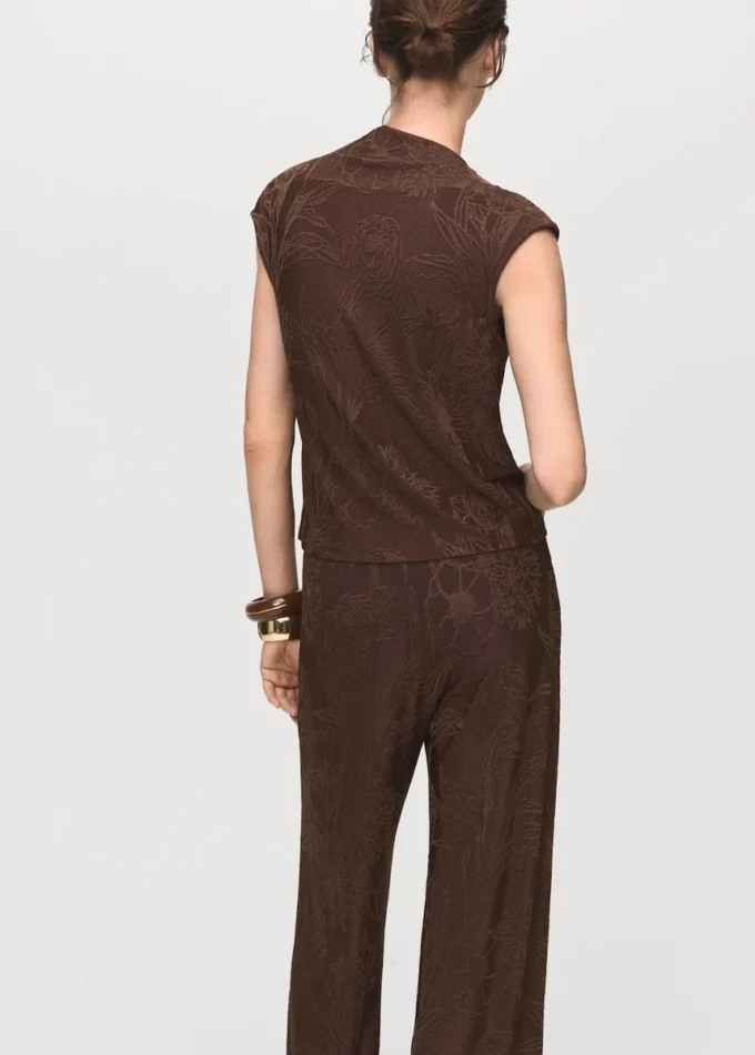 Žakárový top s květinovým potiskem Žakárový top s květinovým potiskem