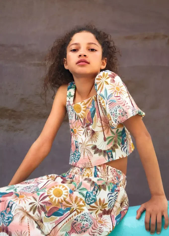 Asymetrická blůza s potiskem Asymetrická blůza s potiskem