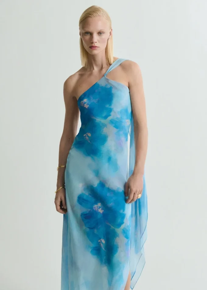 Asymetrické květinové šaty se šátkem Asymetrické květinové šaty se šátkem