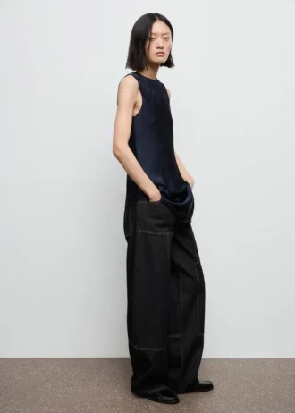 Asymetrický saténový top