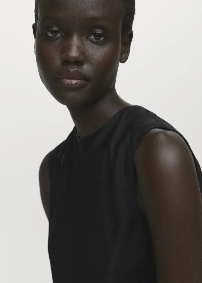 Asymetrický saténový top Asymetrický saténový top