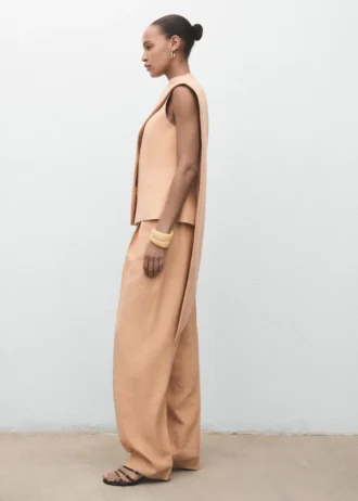 Asymetrický top s foulardem