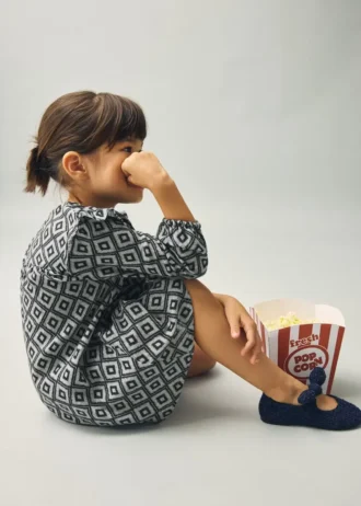 Šaty s etnickým potiskem