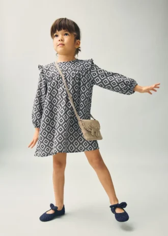 Šaty s etnickým potiskem