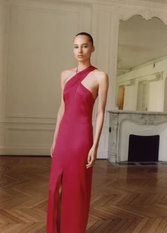 Šaty s kříženým výstřihem