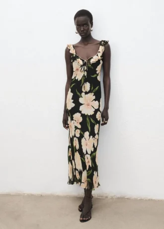 Šaty s květinovým potiskem a volánky