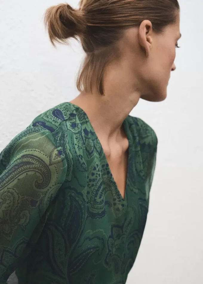 Šaty s potiskem a páskem Šaty s potiskem a páskem