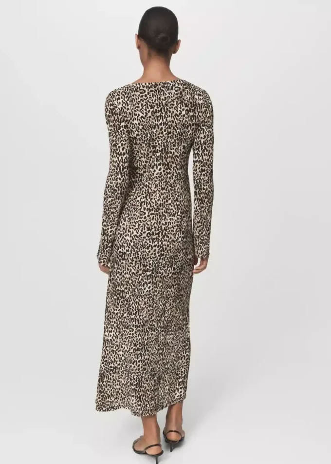 Šaty s potiskem a výstřihem do V Šaty s potiskem a výstřihem do V