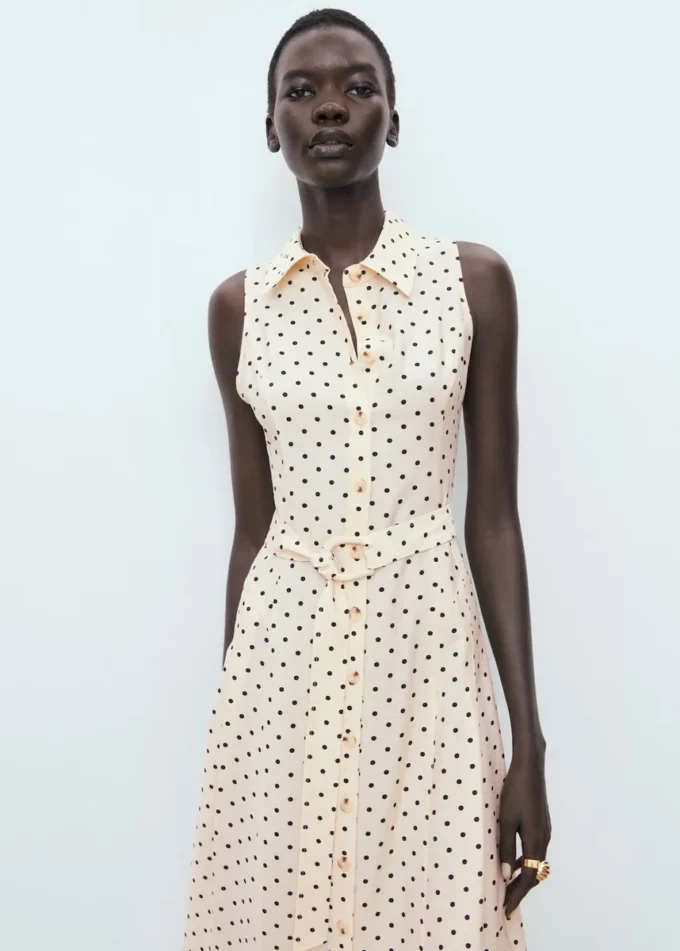 Šaty s puntíky Šaty s puntíky