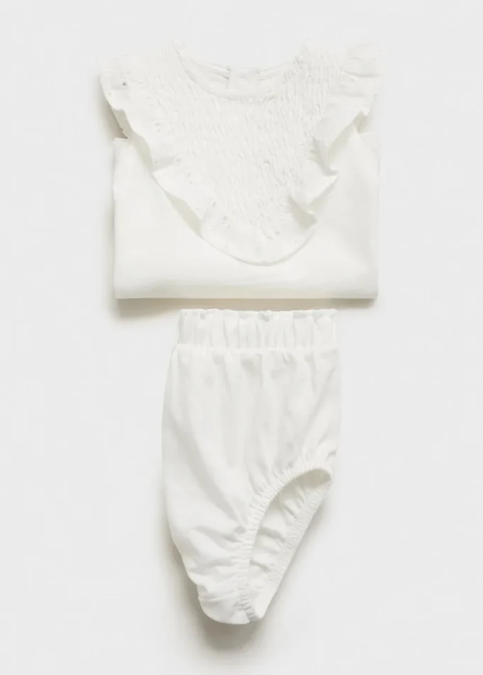 Šaty s volánky a žabkou Šaty s volánky a žabkou