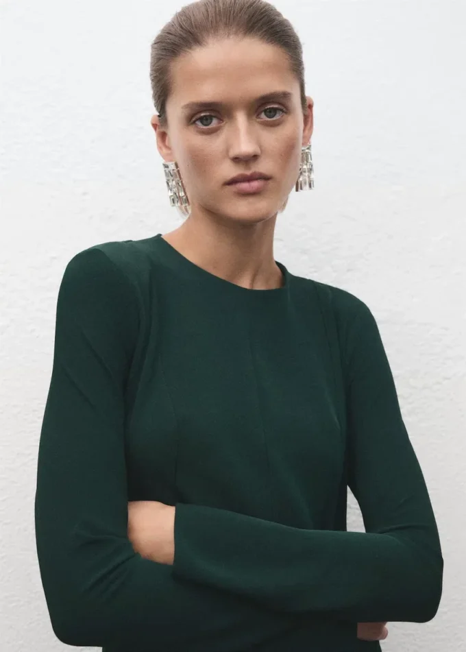 Šaty ve tvaru písmene A s godety Šaty ve tvaru písmene A s godety