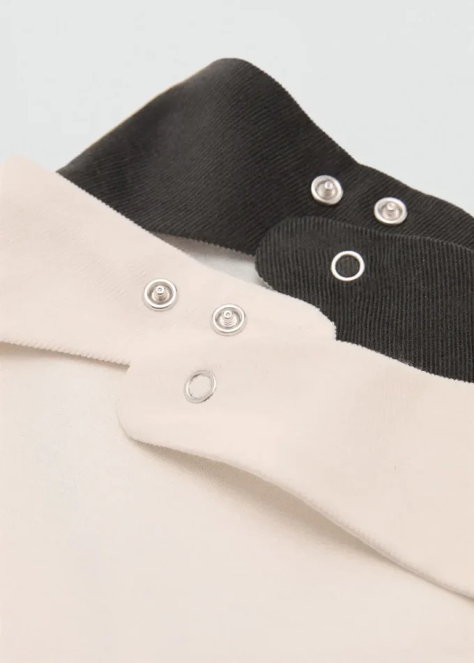 Balení 2 bavlněných bryndáků Balení 2 bavlněných bryndáků