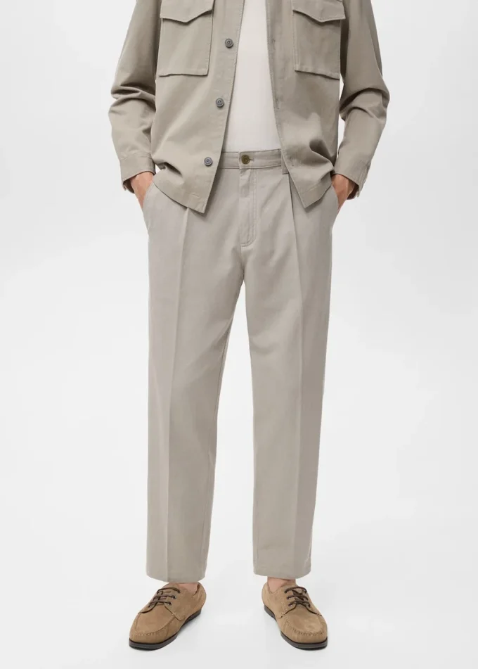 Bavlněné a lyocellové kalhoty s rovnými nohavicemi a puky Bavlněné a lyocellové kalhoty s rovnými nohavicemi a puky