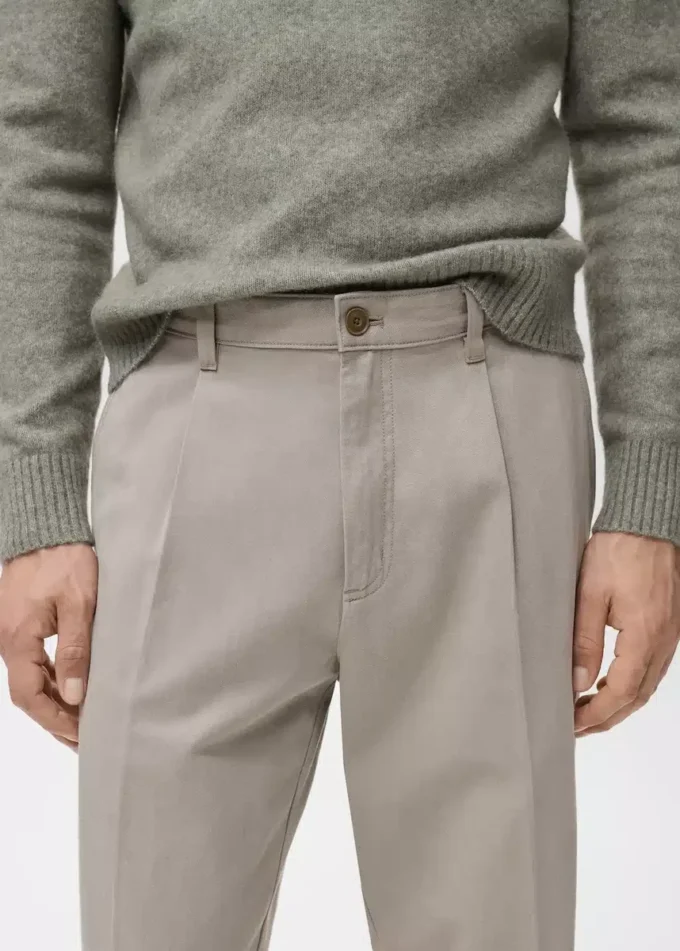 Bavlněné a lyocellové kalhoty s rovnými nohavicemi a puky Bavlněné a lyocellové kalhoty s rovnými nohavicemi a puky