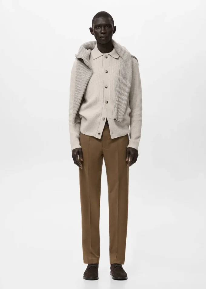 Bavlněné kalhoty s pravidelným střihem Bavlněné kalhoty s pravidelným střihem