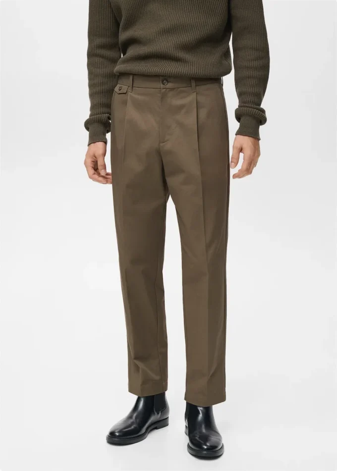 Bavlněné kalhoty s pravidelným střihem a záhyby Bavlněné kalhoty s pravidelným střihem a záhyby