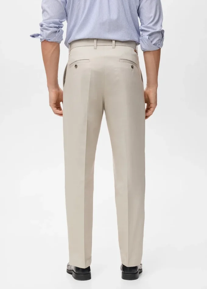 Bavlněné kalhoty s pravidelným střihem a záhyby Bavlněné kalhoty s pravidelným střihem a záhyby