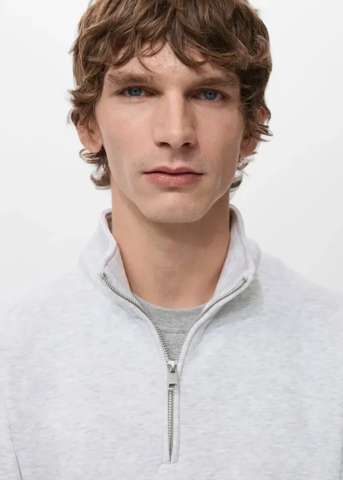 Bavlněná mikina s zipem a pravidelným střihem Bavlněná mikina s zipem a pravidelným střihem