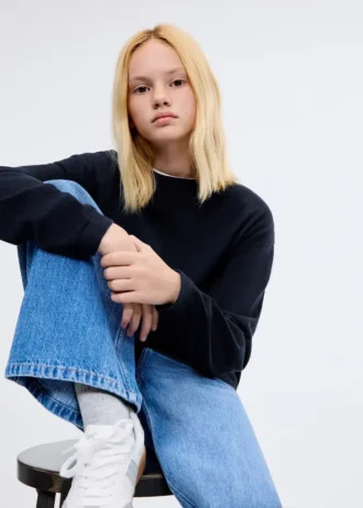 Bavlněný svetr s ozdobnými švy