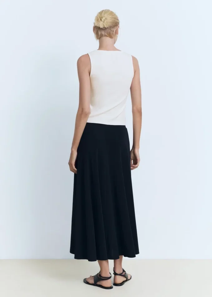 Bavlněný top s cvočky Bavlněný top s cvočky