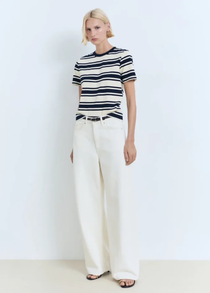 Bavlněné tričko s kontrastním límcem Bavlněné tričko s kontrastním límcem