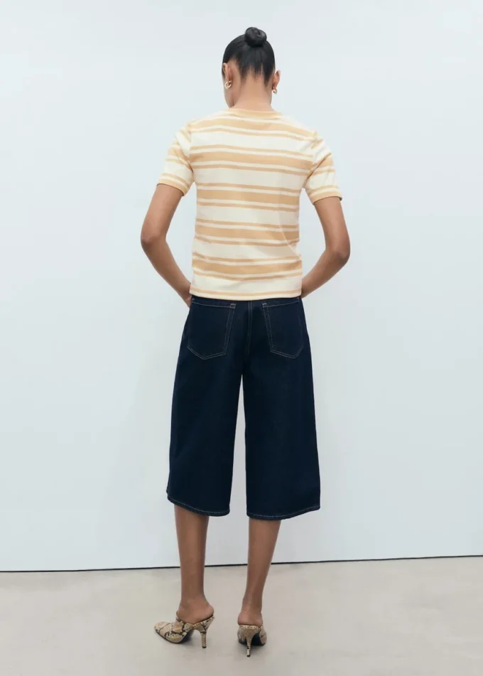 Bavlněné tričko s kontrastním límcem Bavlněné tričko s kontrastním límcem