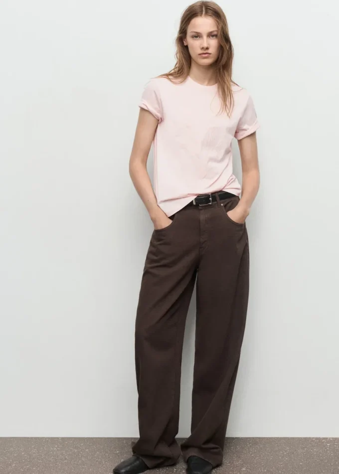 Bavlněné tričko s květinovou výšivkou Bavlněné tričko s květinovou výšivkou