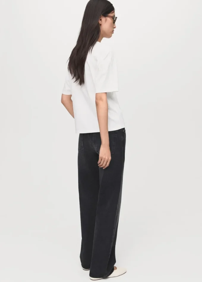 Bavlněné tričko s květinovou výšivkou Bavlněné tričko s květinovou výšivkou