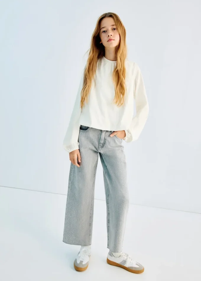 Bavlněné tričko se shromážděným lemem Bavlněné tričko se shromážděným lemem