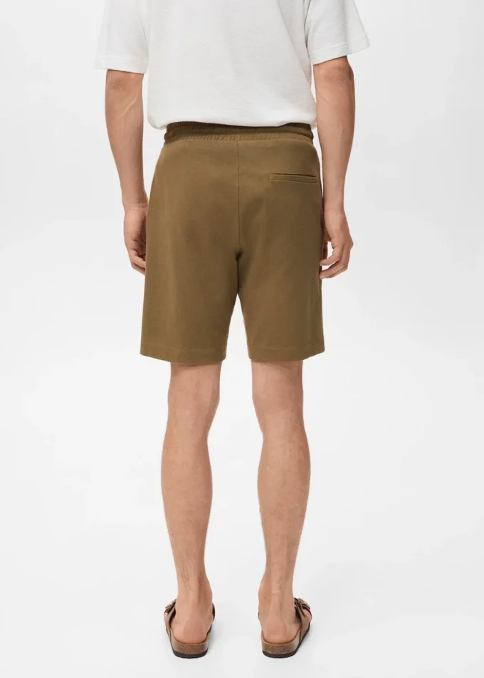 Bermudové šortky ze 100% bavlny se stahovací šňůrkou Bermudové šortky ze 100% bavlny se stahovací šňůrkou