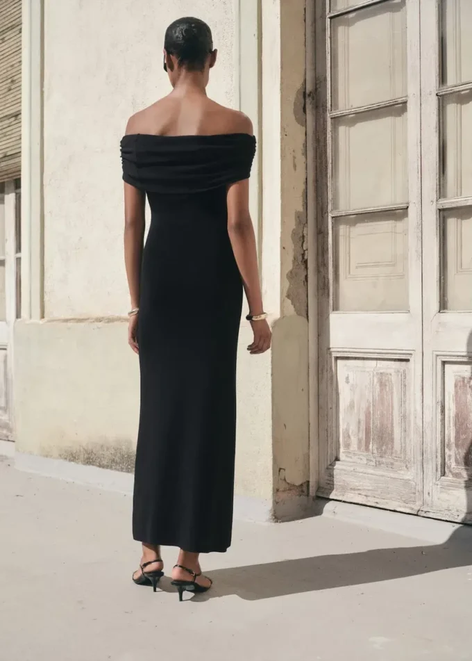 Bez ramínek pletené šaty Bez ramínek pletené šaty