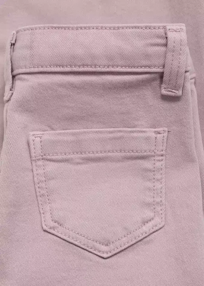 Bezešvé džíny s roztřepeným lemem