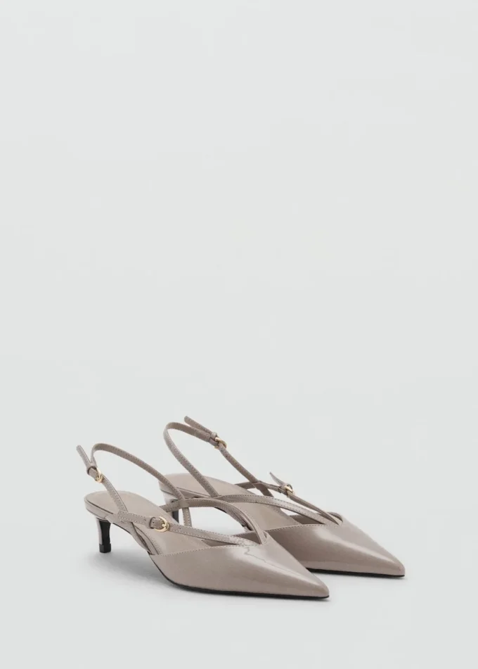 Boty na nízkém podpatku s pásky Boty na nízkém podpatku s pásky