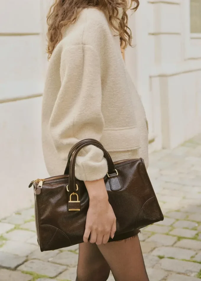 Bouclé bunda s vysokým límcem