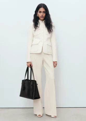 Bouclé sako s kapsami